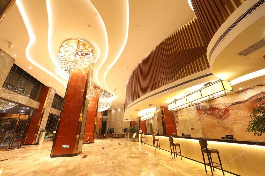 Zhi Hui Tang Feng Ze Hotel Chengdu Bagian luar foto