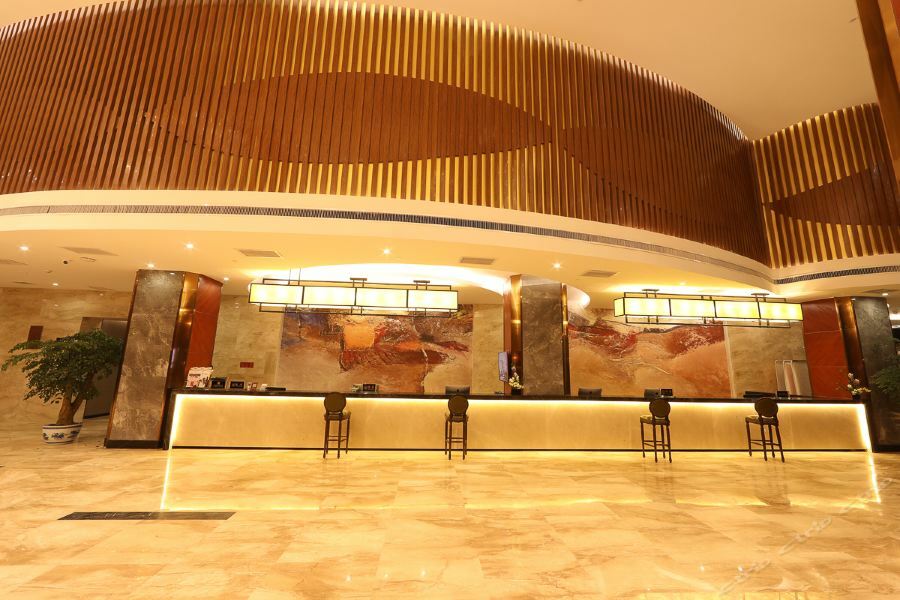 Zhi Hui Tang Feng Ze Hotel Chengdu Bagian luar foto
